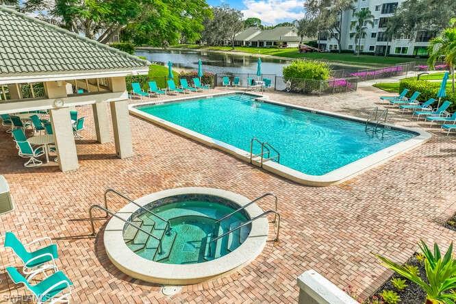 TOWER POINTE AT ARBOR TRACE - Residential