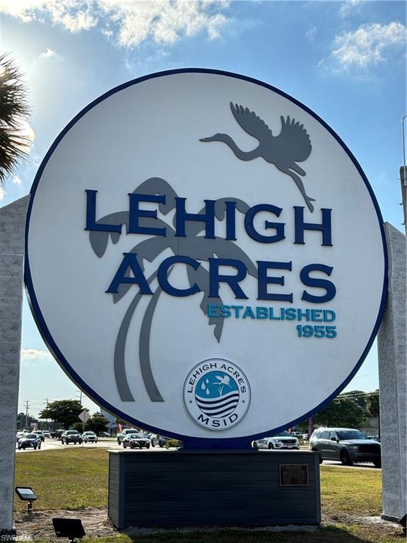 LEHIGH ACRES - Land