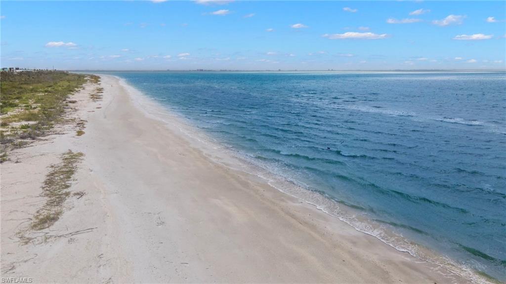 KINZIE ISLAND - Residential