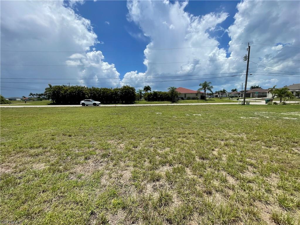CAPE CORAL - Land