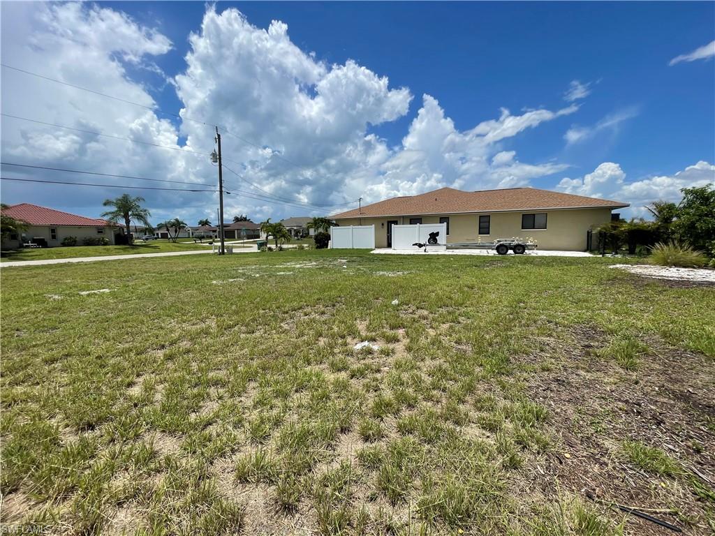 CAPE CORAL - Land