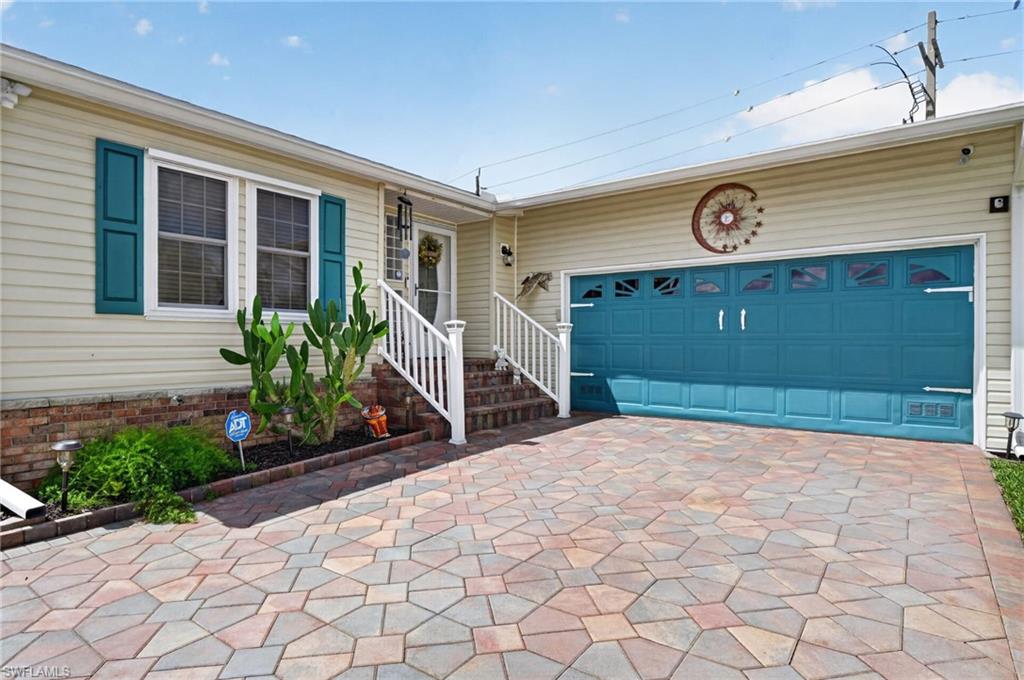 17520 Azalea LN