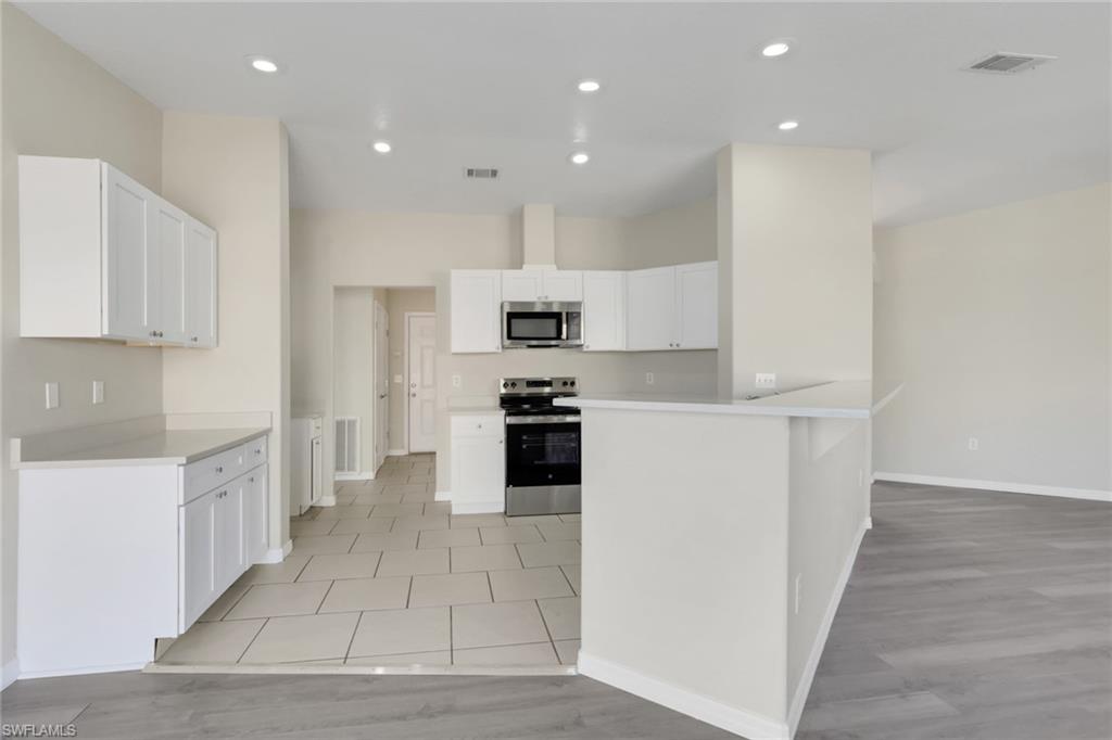 PORT CHARLOTTE - Residential