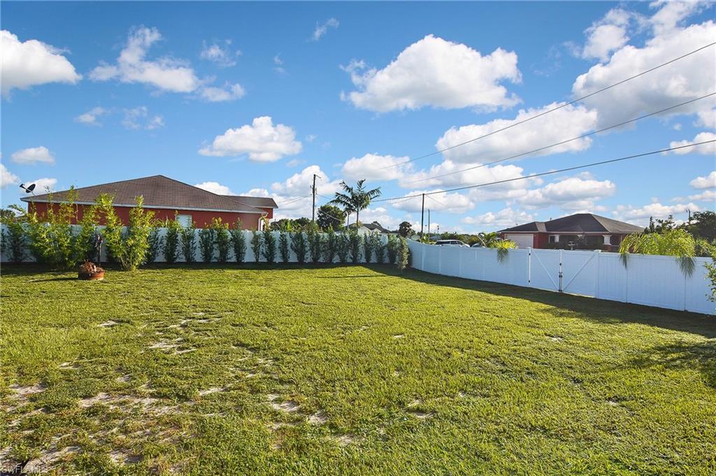 LEHIGH ACRES - Residential