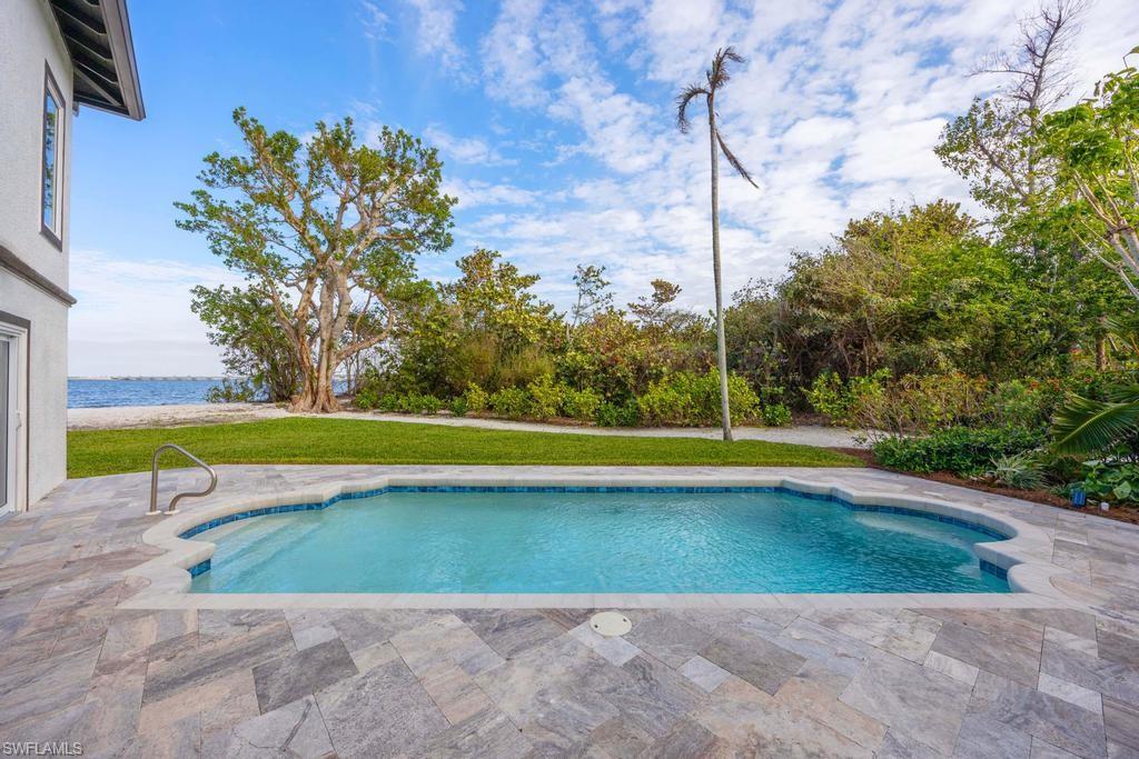 METES AND BOUNDS - Residential