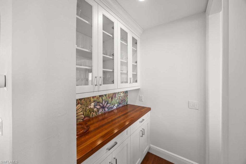 METES AND BOUNDS - Residential