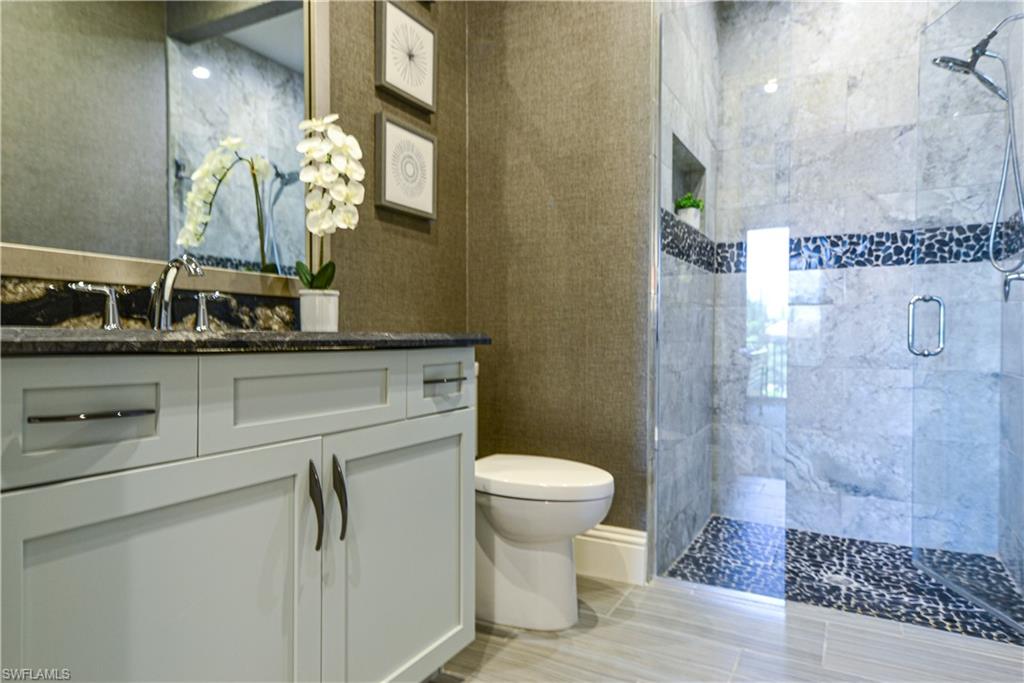 IMPERIAL SHORES - Residential