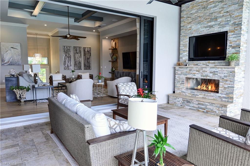 IMPERIAL SHORES - Residential