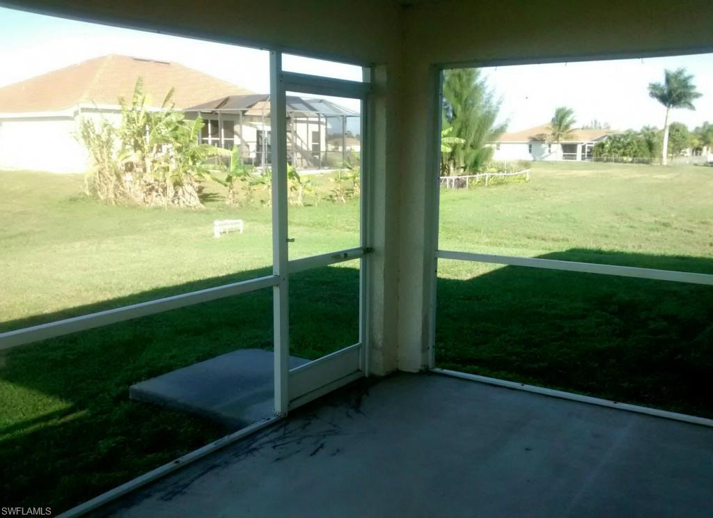 CAPE CORAL - Residential