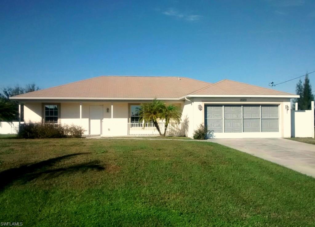CAPE CORAL - Residential