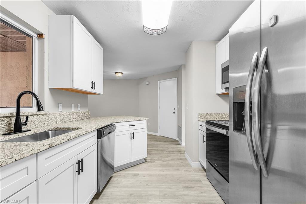 SAN CARLOS PARK - Residential