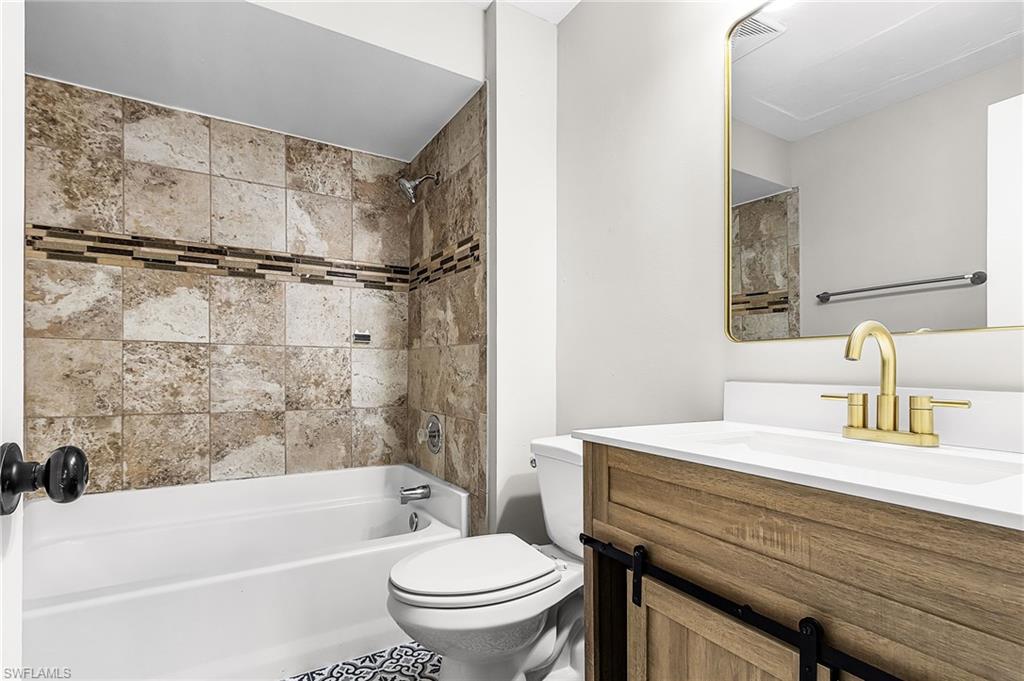 SAN CARLOS PARK - Residential