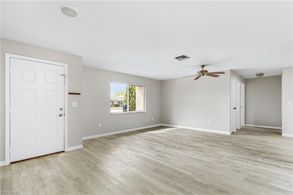 SAN CARLOS PARK - Residential