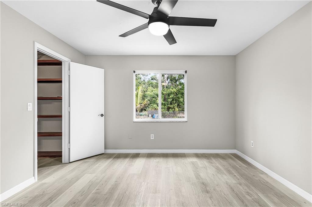 SAN CARLOS PARK - Residential