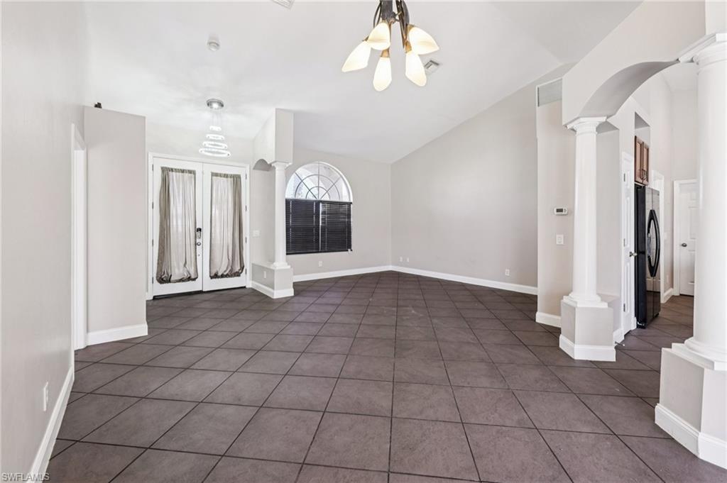 TOWN LAKES - Residential