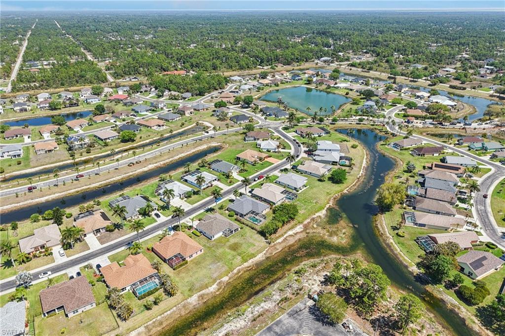 TOWN LAKES - Residential