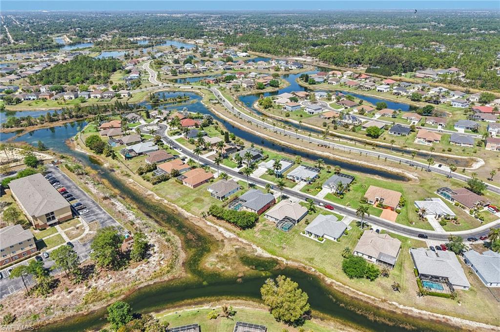 TOWN LAKES - Residential