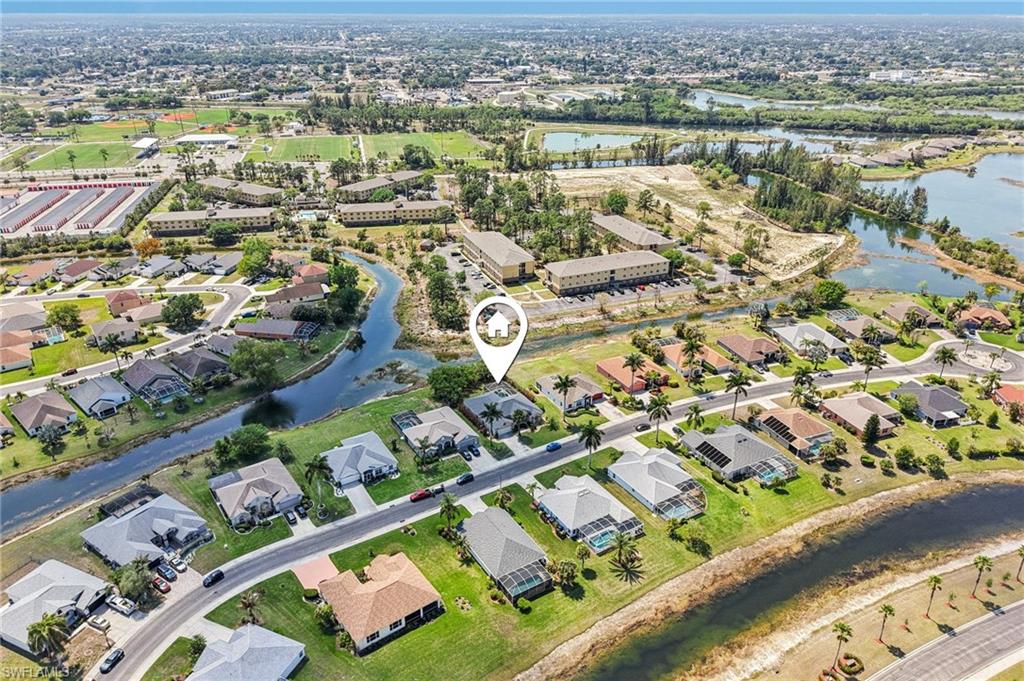 TOWN LAKES - Residential