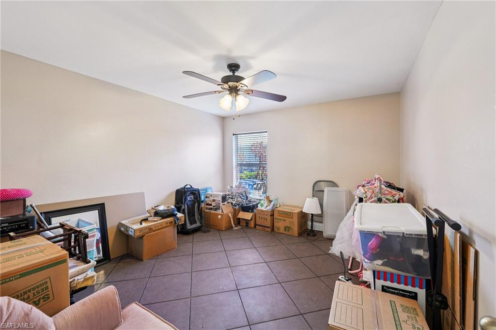 TOWN LAKES - Residential