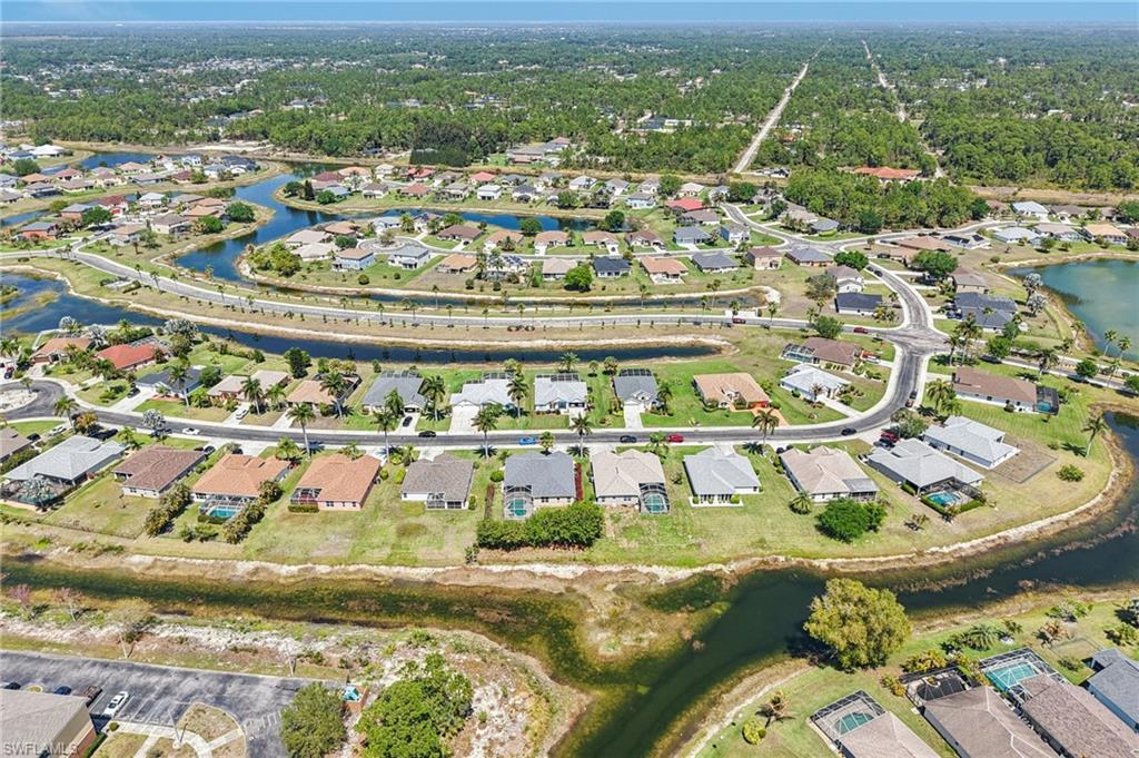 TOWN LAKES - Residential