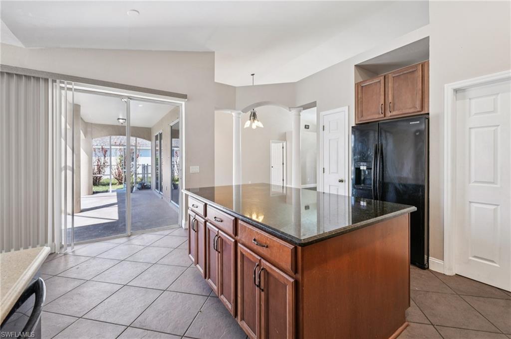 TOWN LAKES - Residential