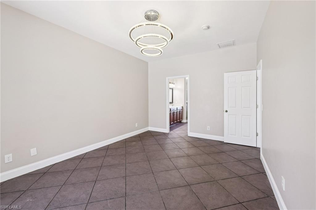 TOWN LAKES - Residential