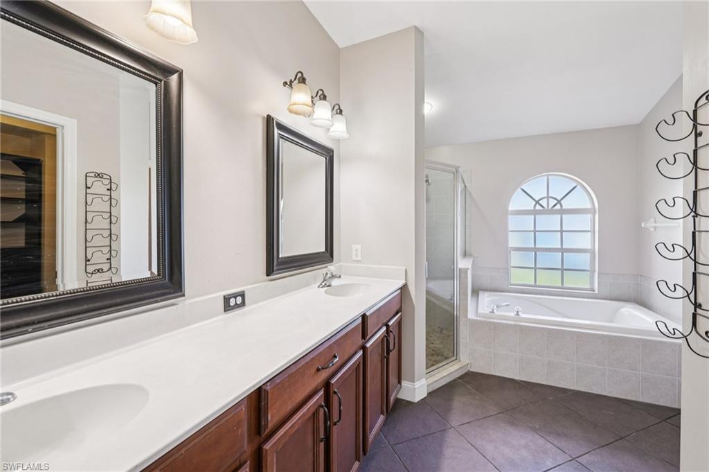 TOWN LAKES - Residential