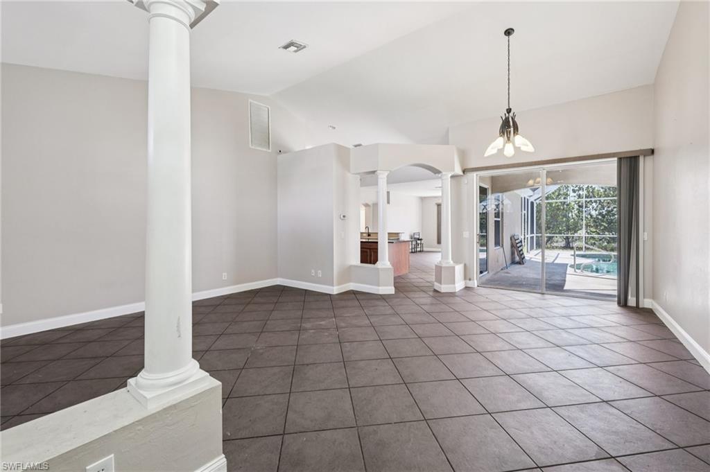 TOWN LAKES - Residential