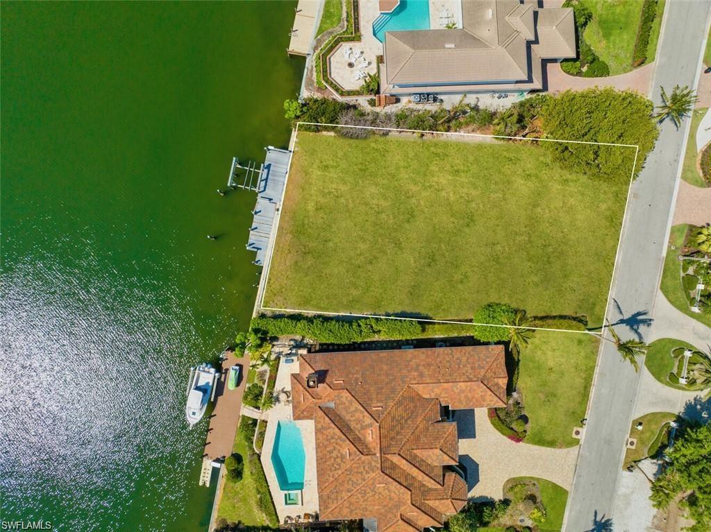 315 Neapolitan WAY