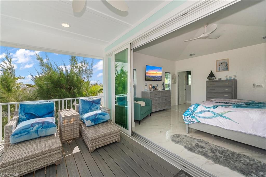 HOLIDAY HEIGHTS - Residential