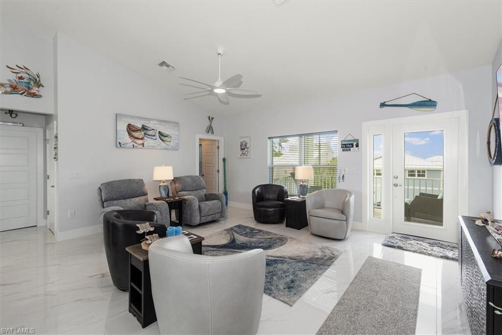 HOLIDAY HEIGHTS - Residential