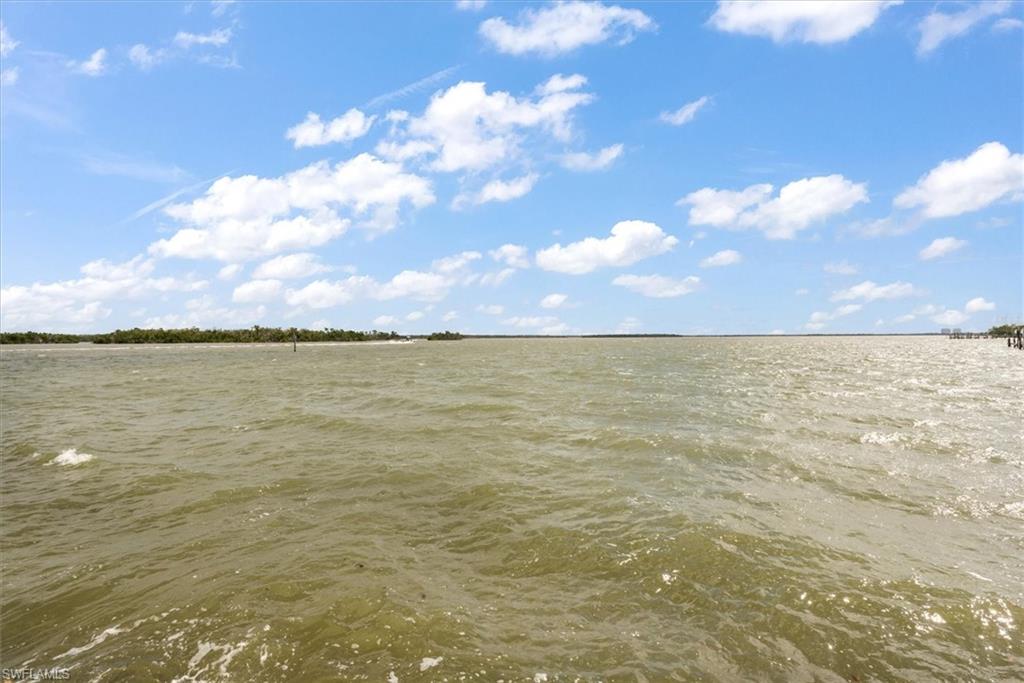 HOLIDAY HEIGHTS - Residential