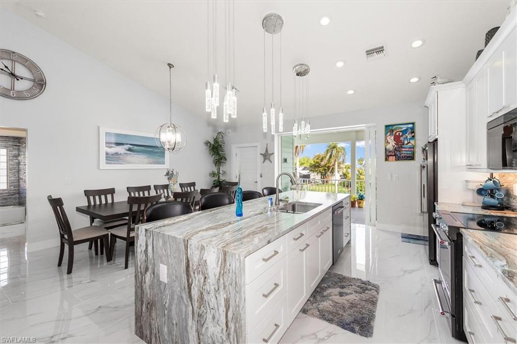 HOLIDAY HEIGHTS - Residential