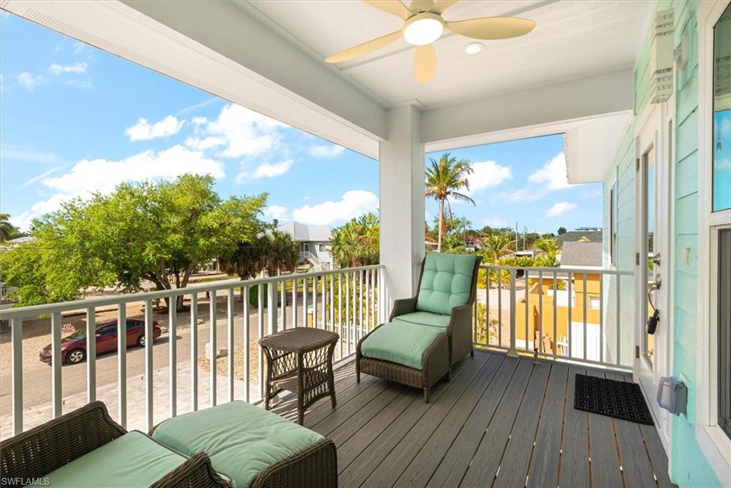 HOLIDAY HEIGHTS - Residential