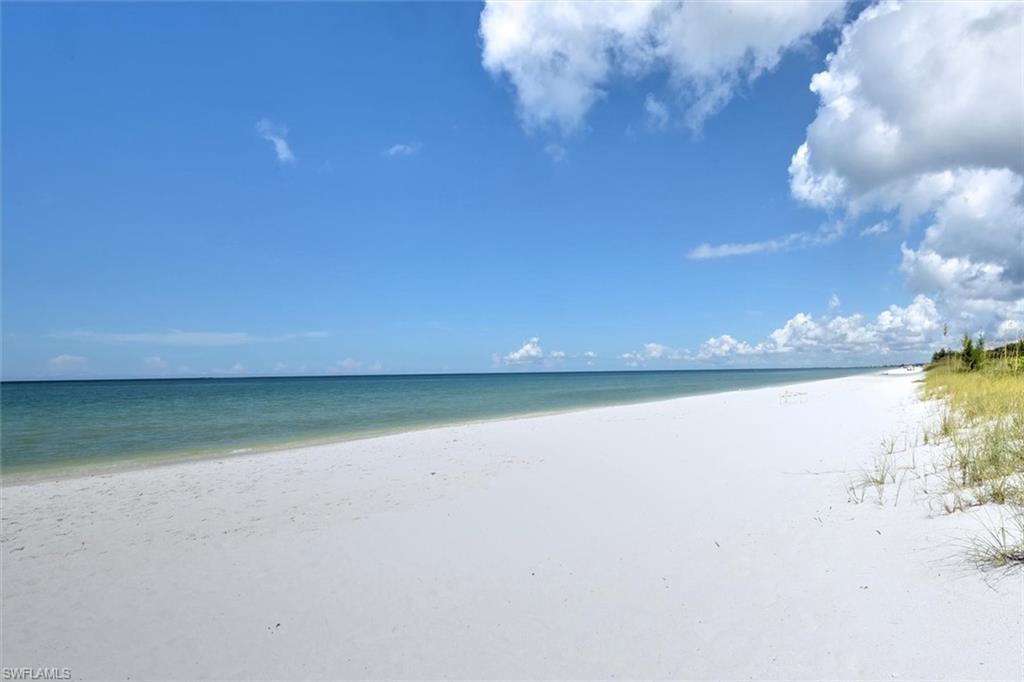 HOLIDAY HEIGHTS - Residential