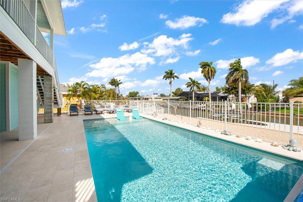 HOLIDAY HEIGHTS - Residential