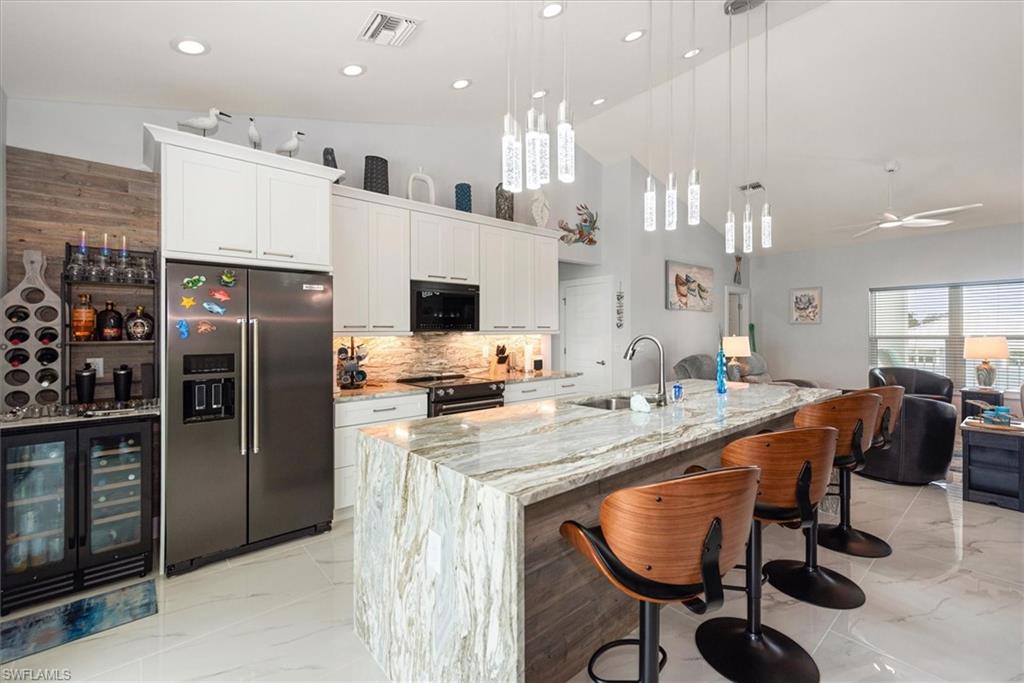 HOLIDAY HEIGHTS - Residential