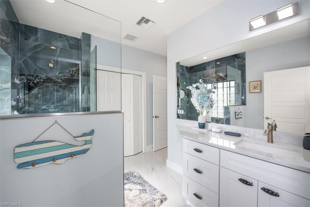 HOLIDAY HEIGHTS - Residential