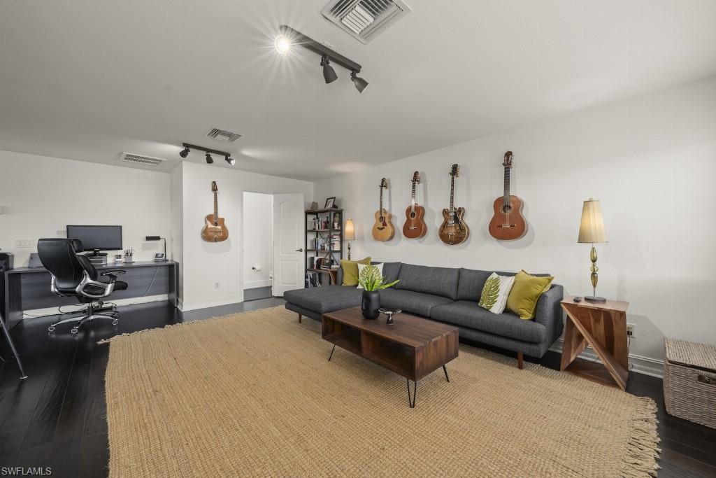 SANDOVAL - Residential