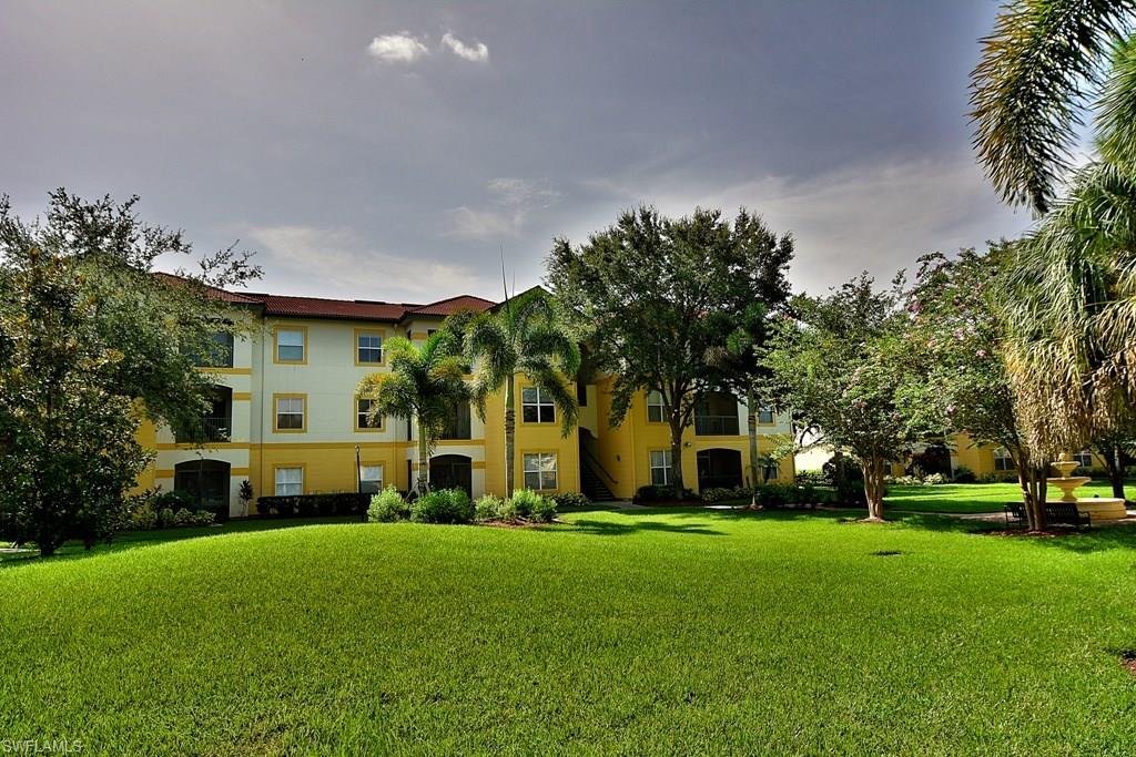 ROYAL GREENS - Residential