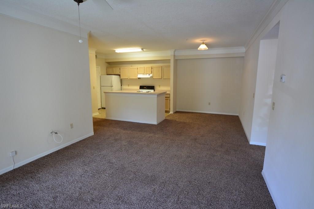 ROYAL GREENS - Residential