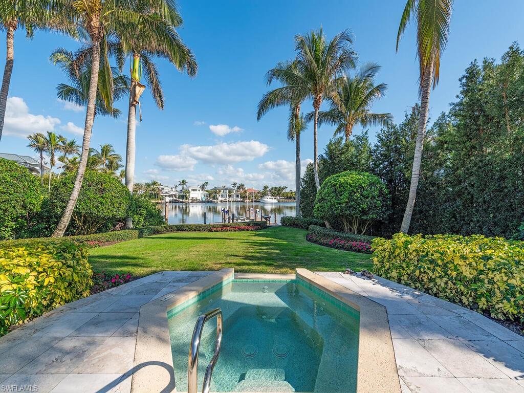 AQUALANE SHORES - Residential