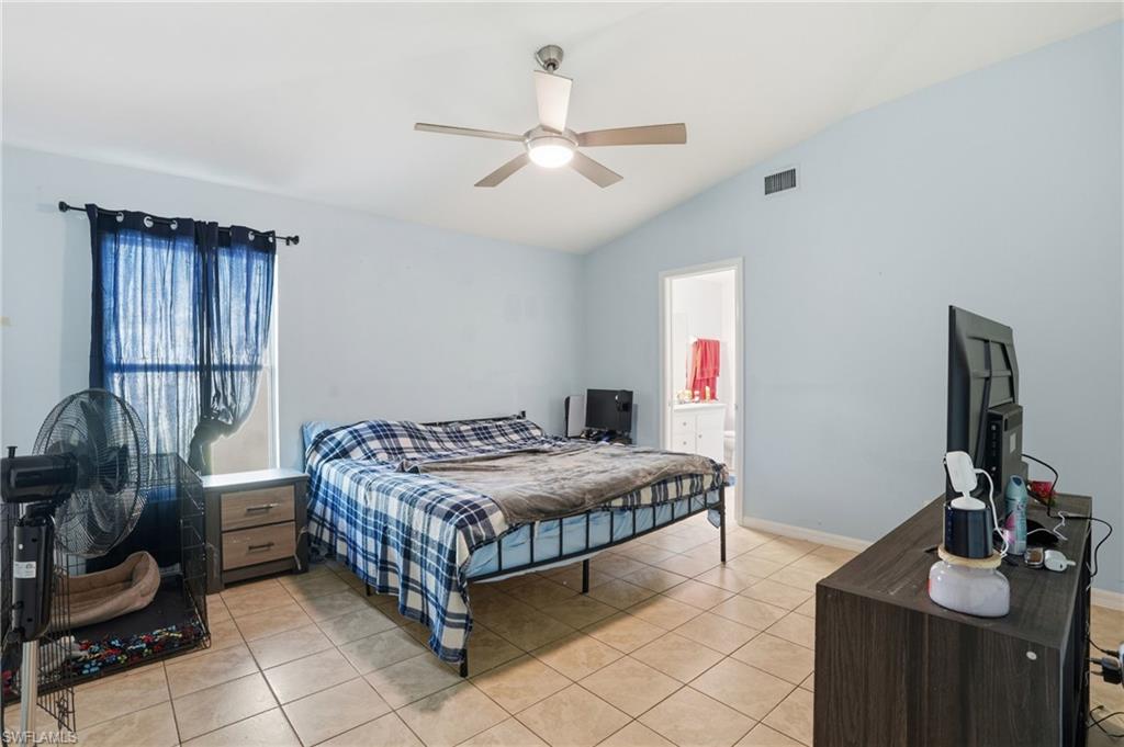 SAN CARLOS PARK - Residential