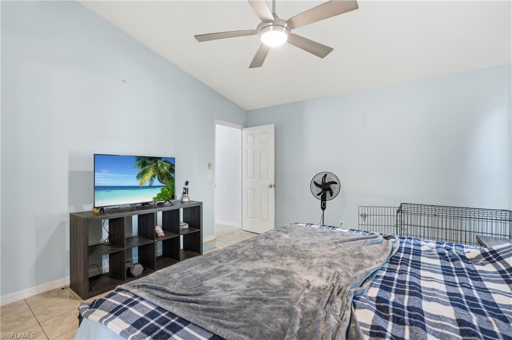 SAN CARLOS PARK - Residential