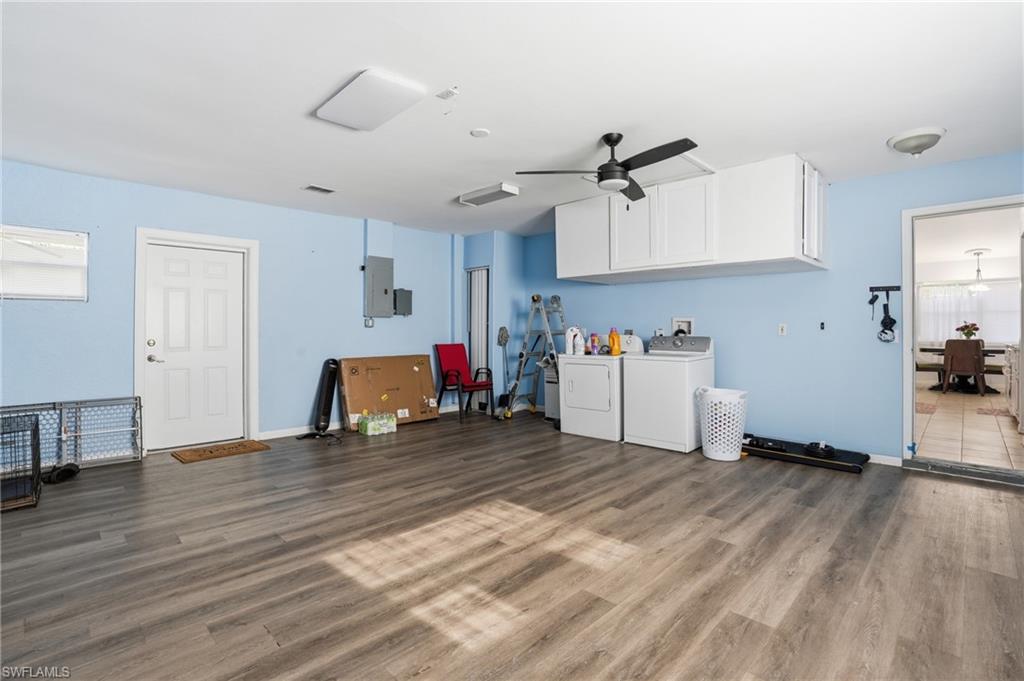 SAN CARLOS PARK - Residential