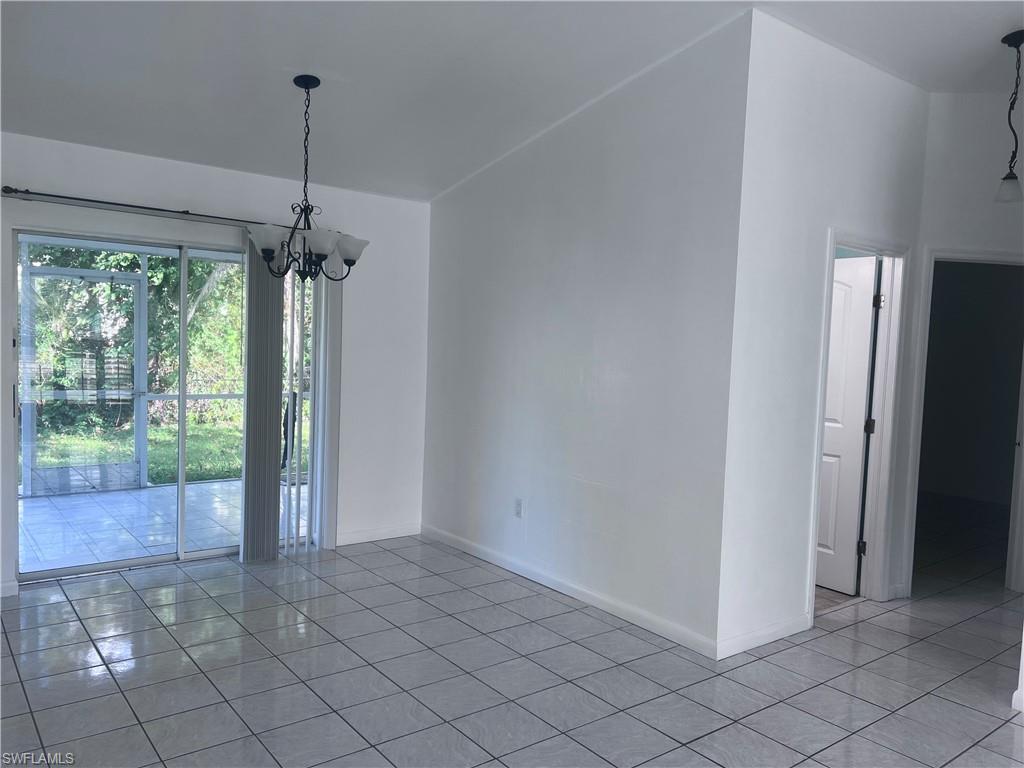 SAN CARLOS PARK - Residential