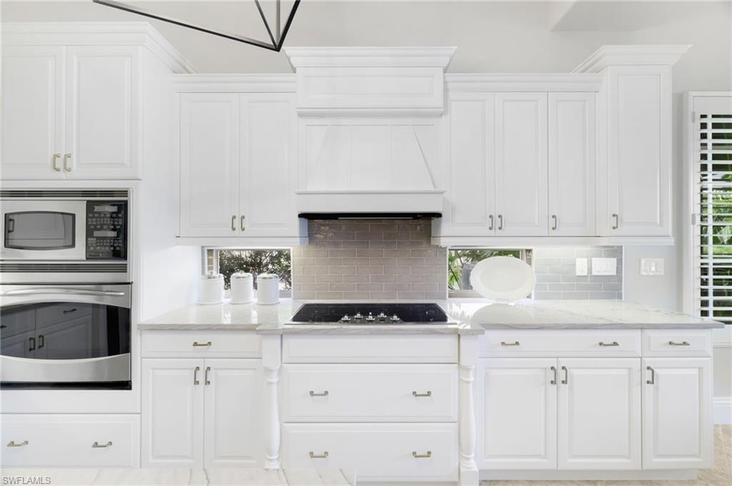 MONTEBELLO - Residential