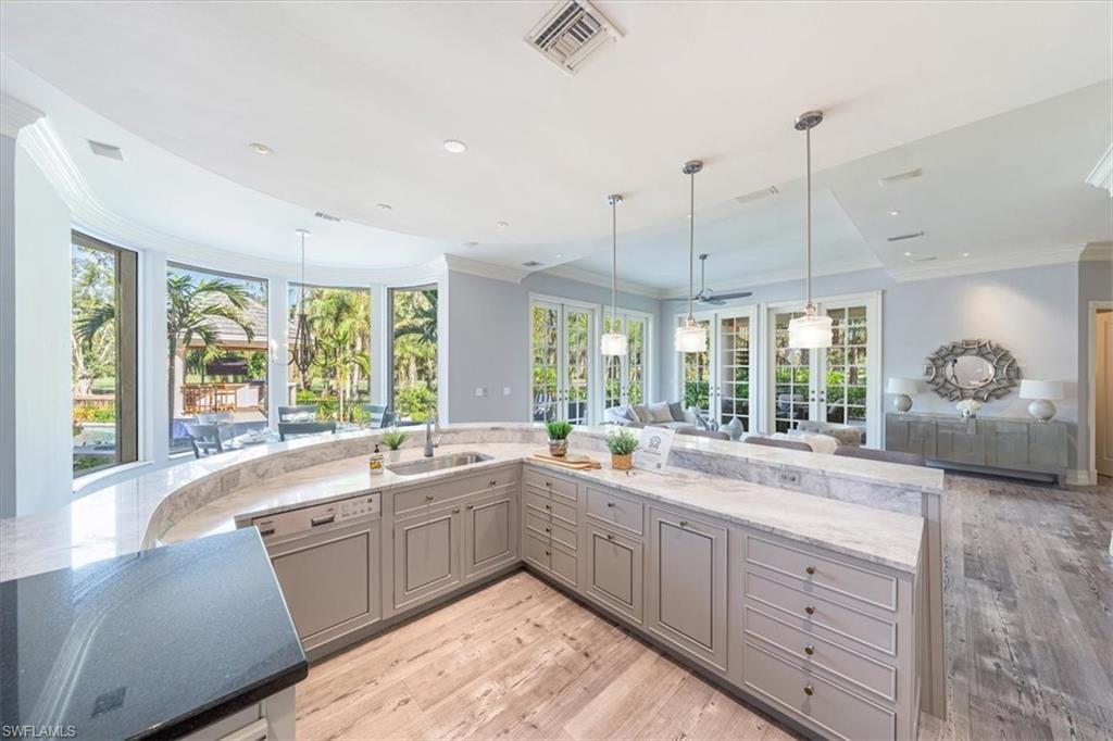 QUAIL WEST - Residential