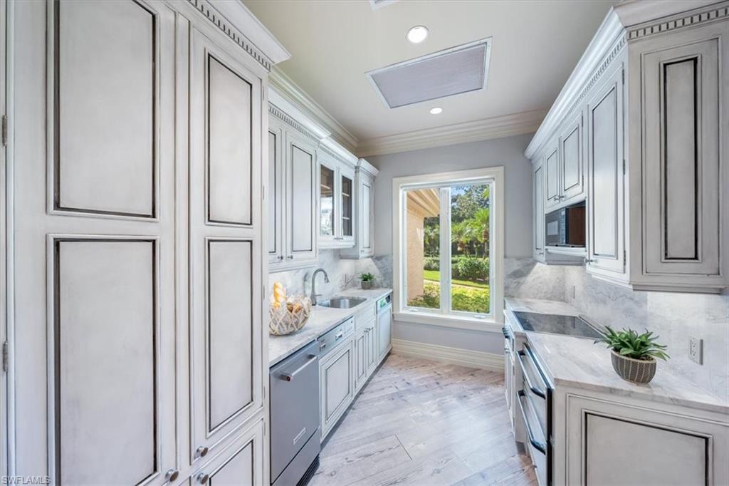 QUAIL WEST - Residential