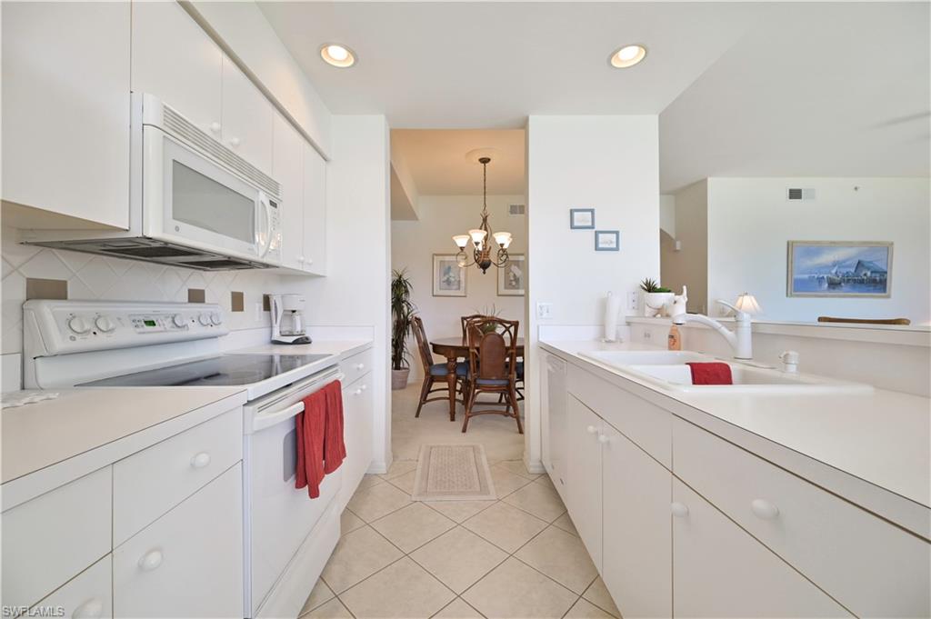 HERITAGE COVE - Residential